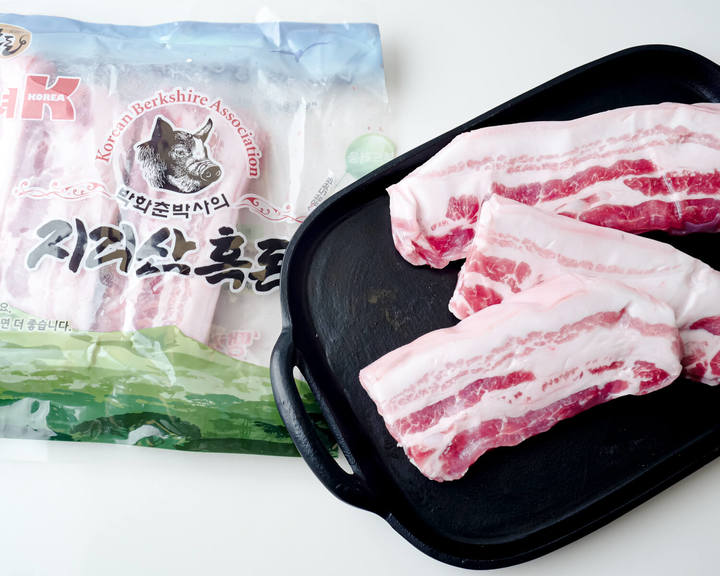 부드럽고 고소한 흑돼지 버크셔K 컨비니 목살, 400g, 3팩 : convenii