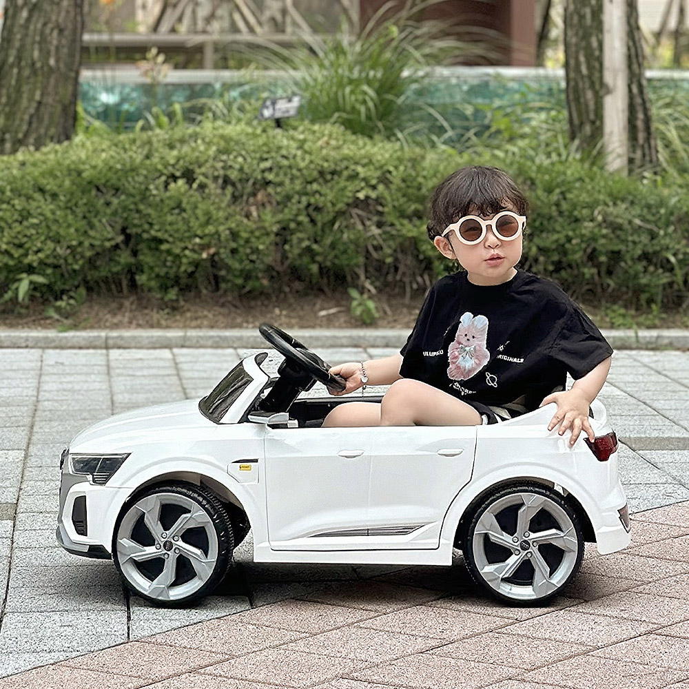 아우디 SQ8 e-tron 유아전동차 아기자동차 +바퀴커버 - 상세 이미지 2