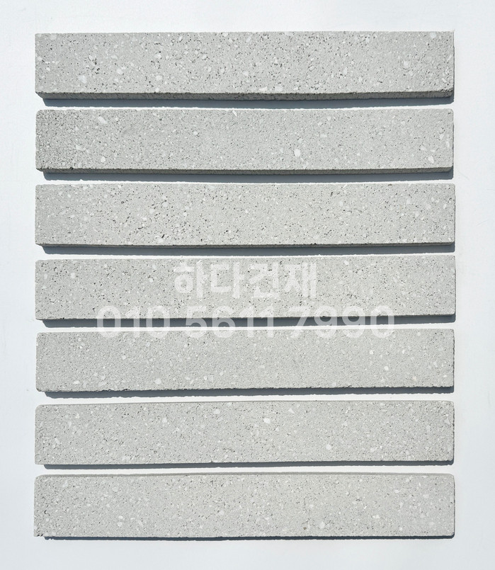 모노타일 390x55x15T 화이트그레이 / 하다건재