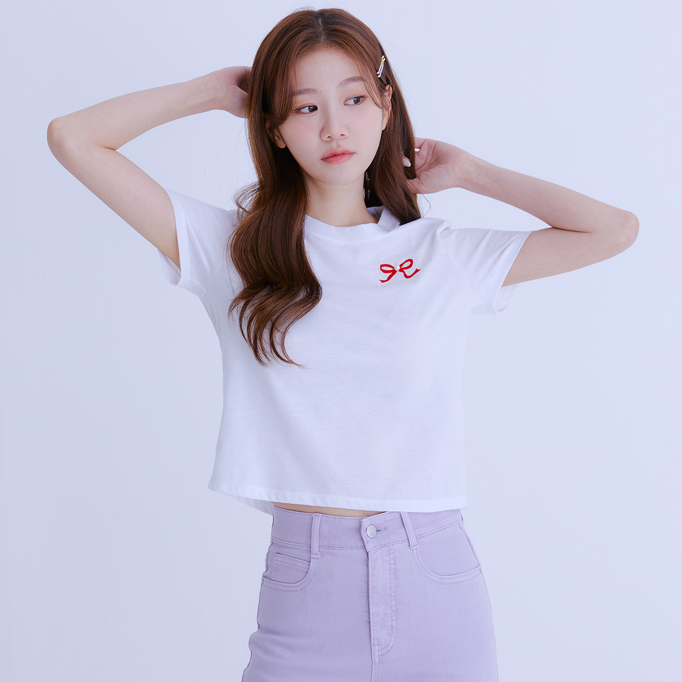 로엠 리본 자수 반팔 크롭 티셔츠 RMHWE37RT1 - 상품 이미지