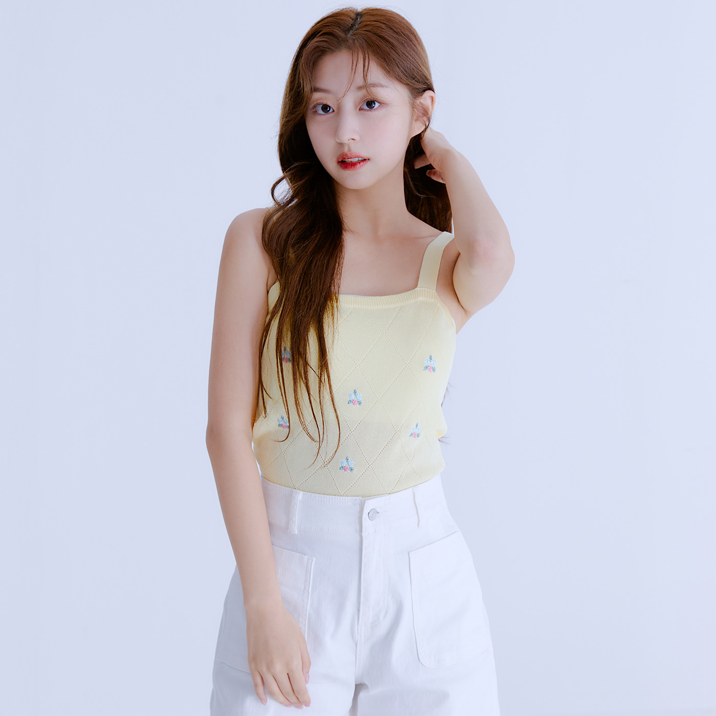 로엠 꽃자수 나시 RMVKE37RT1 - 상세 이미지 2