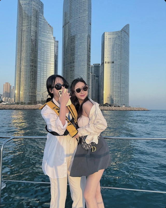 부산요트투어 15명만 탑승 해운대 광안리 더베이101 야경 폭죽 데이트 드론쇼 소인 예약