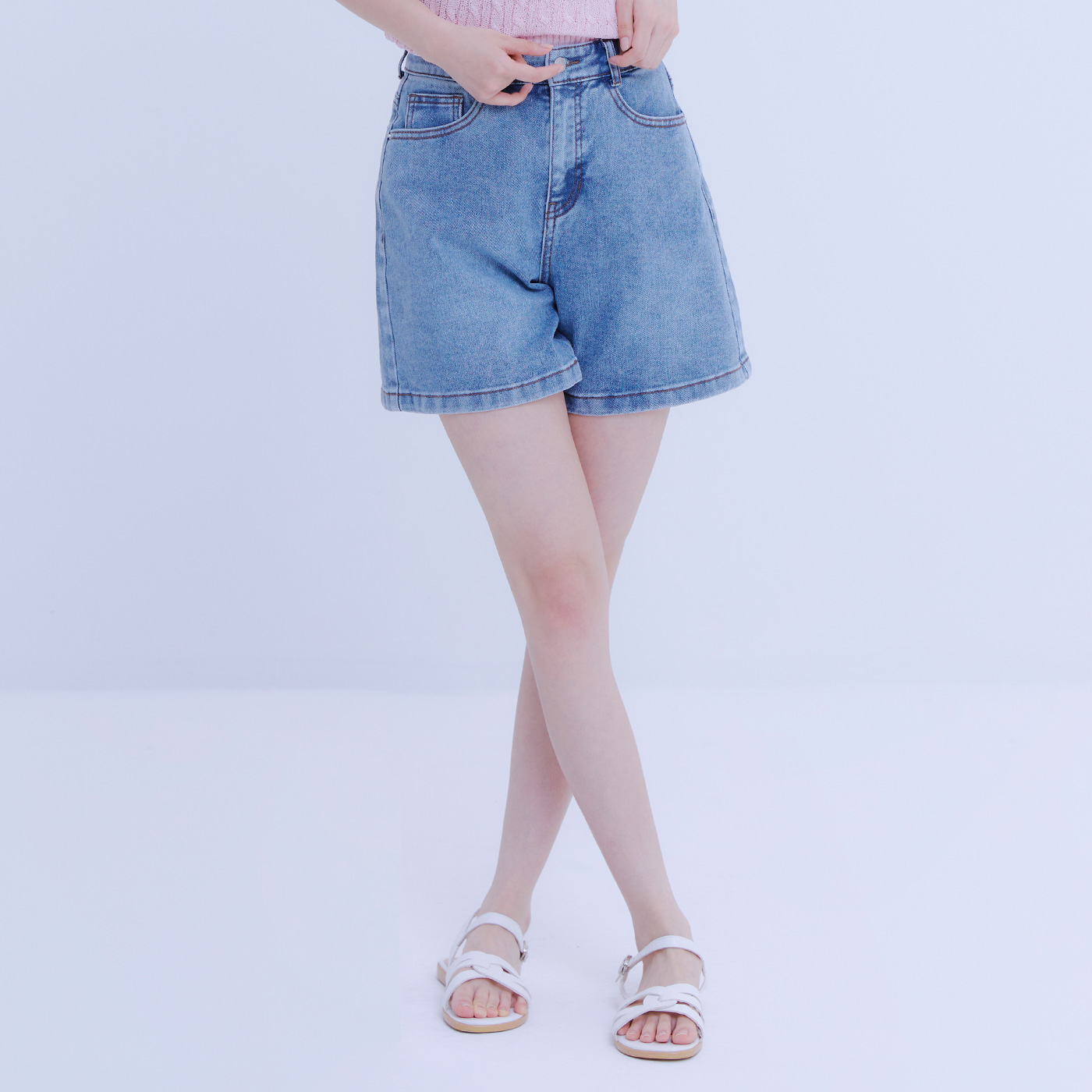 로엠 베이직 데님 쇼츠 RMTJE38G19 - 메인 이미지