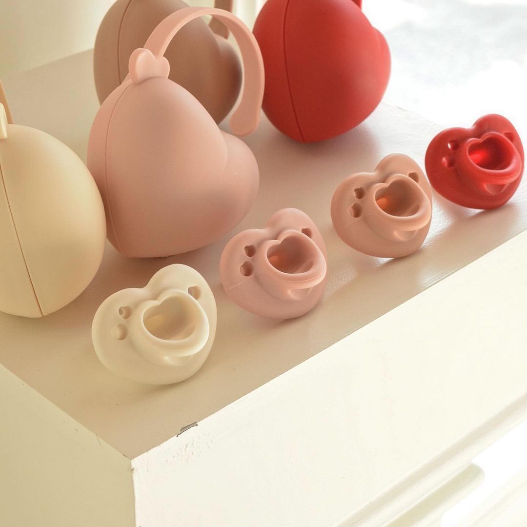 티지엠 하트 쪽쪽이 케이스 노리개 휴대용 노리개 위생 보관 고리형 외출용