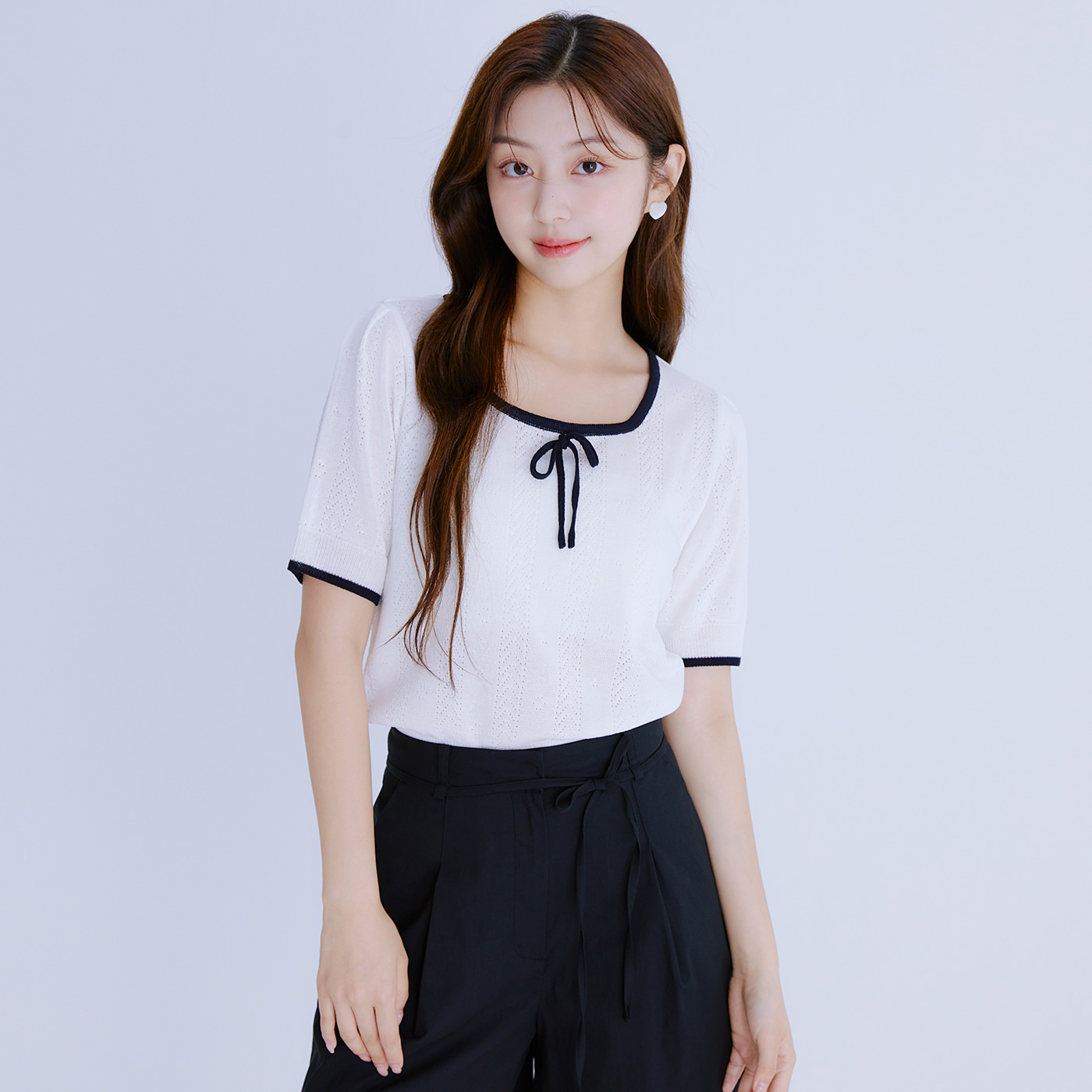 로엠 리본 배색 반팔 스웨터 RMKAE37RT5 - 상세 이미지 2