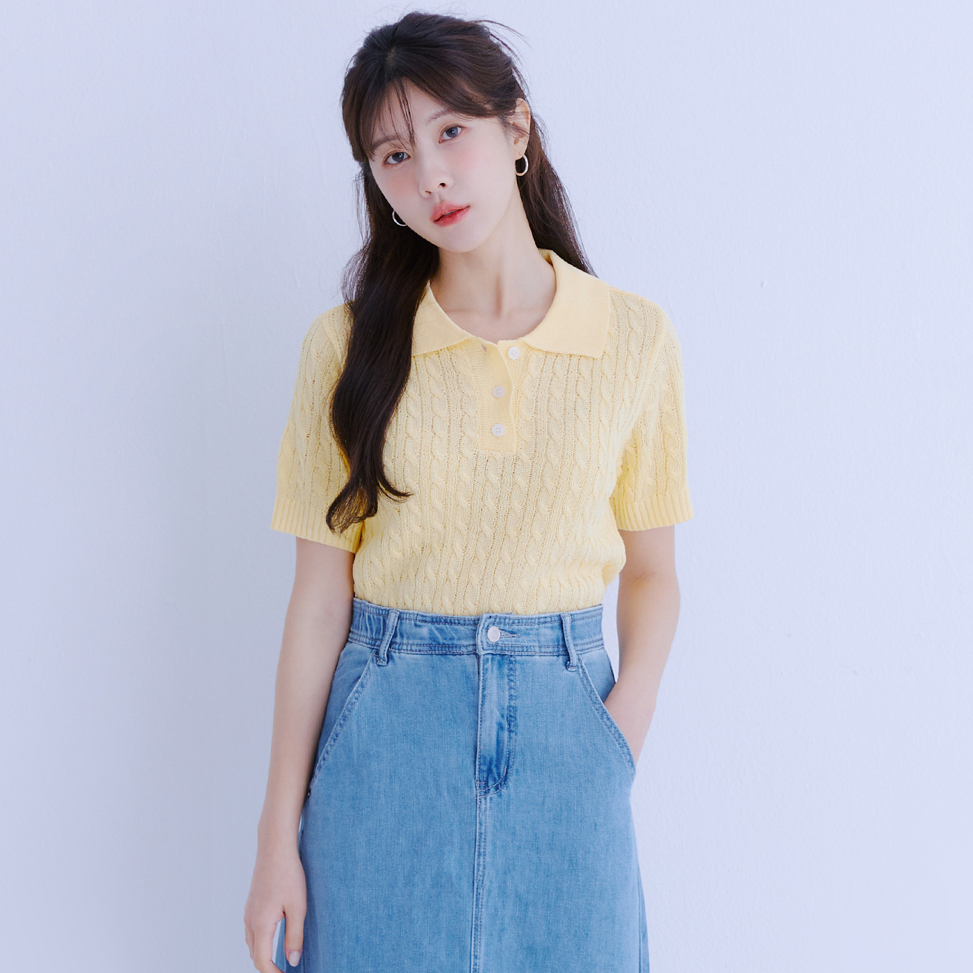로엠 케이블 카라 반팔 스웨터 RMKAE25R14 - 메인 이미지