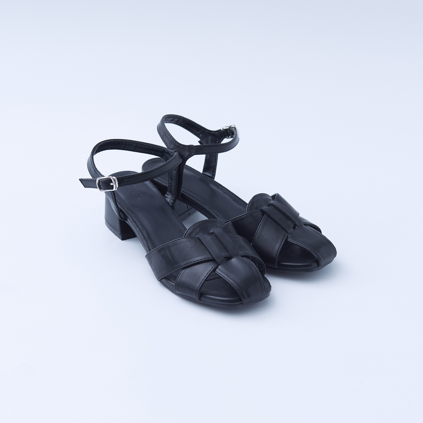 로엠 피셔맨 샌들 RMAPE26R01