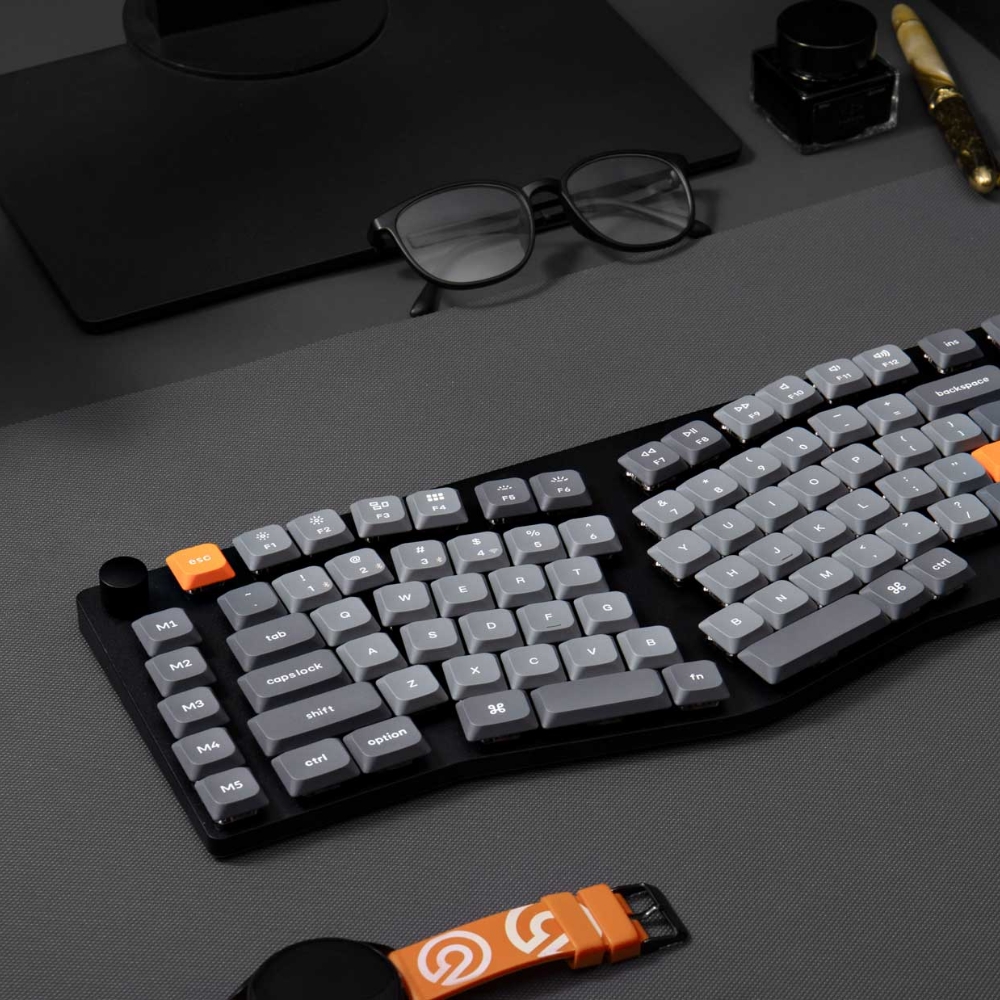 키크론 K15 PRO MAX 슬림 인체공학 키보드 손목보호 블랙, 저소음 적축