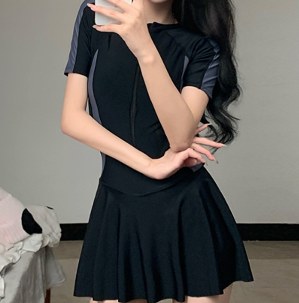 여성 원피스형 래쉬가드 바캉스룩 물놀이 레쉬가드 - 메인 이미지