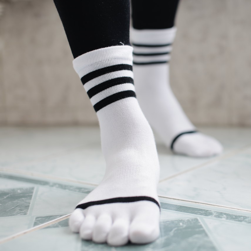 삼선 남자 스포츠 발가락양말 중목 5켤레 세트 제품 이미지