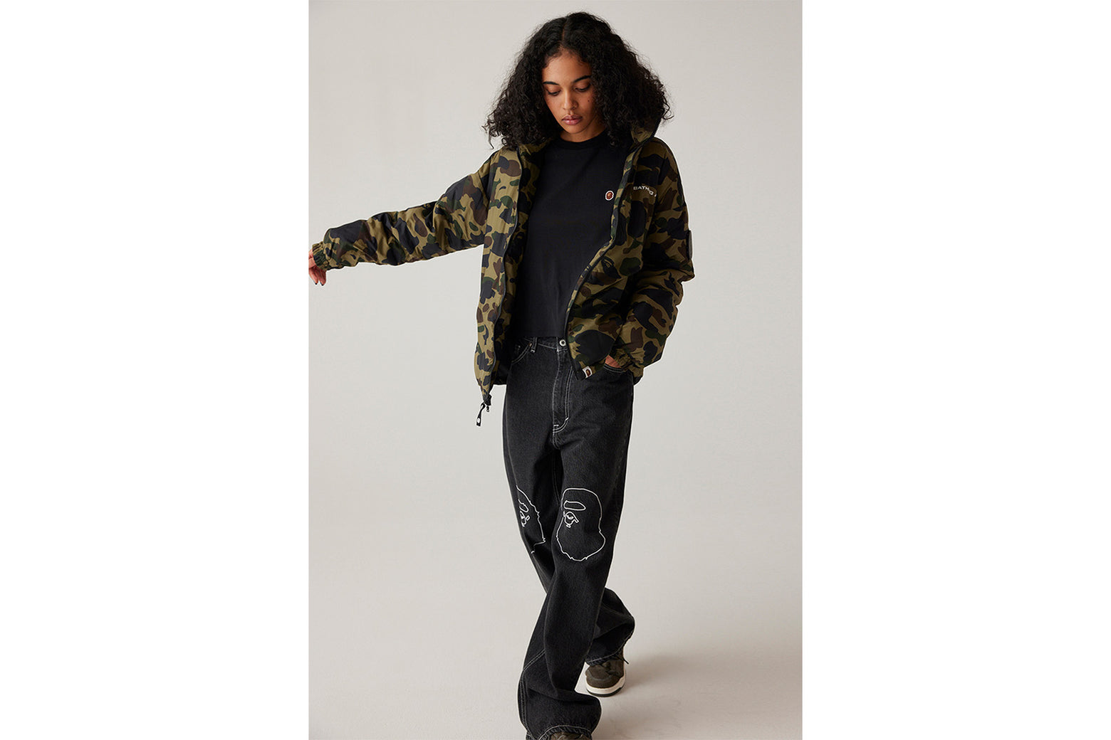 베이프 우먼즈 패딩 1ST CAMO DOWN JACKET 1K80-244-004 - 상세 이미지 3