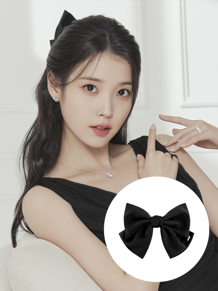 [N배송] [헤어BEST / 아이유 PICK] 제이에스티나 LALA J 새틴 리본 헤어핀 - 블랙 (JALJHP3BS802FA000)
