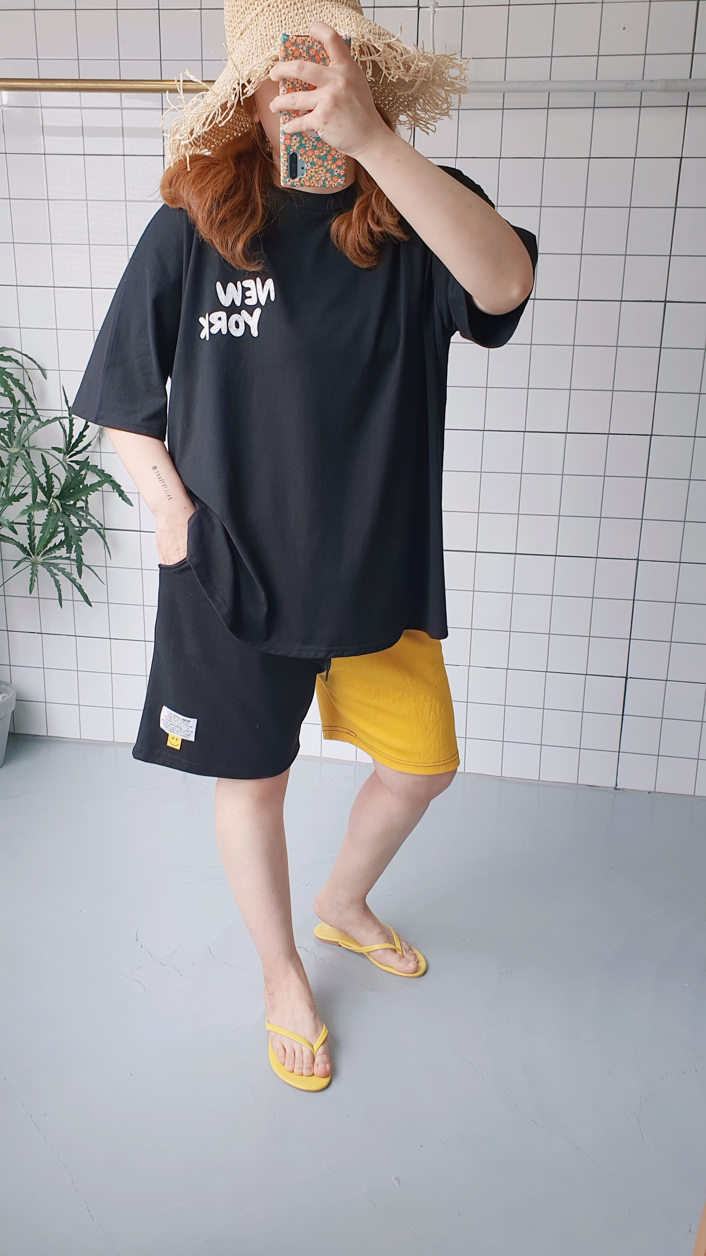 남녀공용 오버핏 박시한 낙서 티셔츠 - 상세 이미지 5