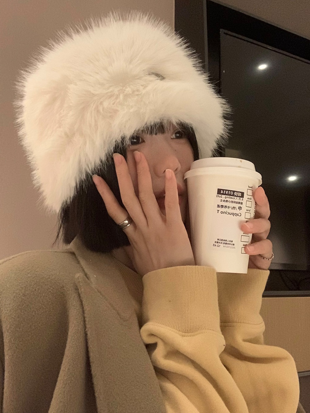 메텔 샤프카 모자 귀덮는 방한 댄서 아이돌 패션 군밤장수 보온 겨울 힙한 페이크퍼 5컬러 - 상세 이미지 4