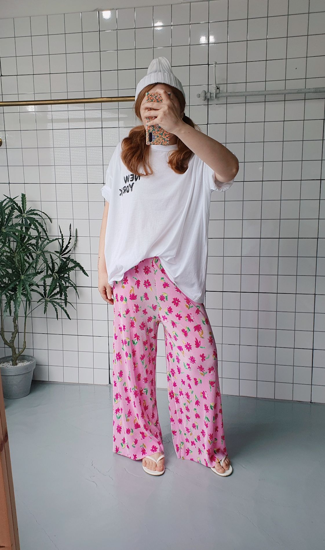 남녀공용 오버핏 박시한 낙서 티셔츠 - 상세 이미지 3