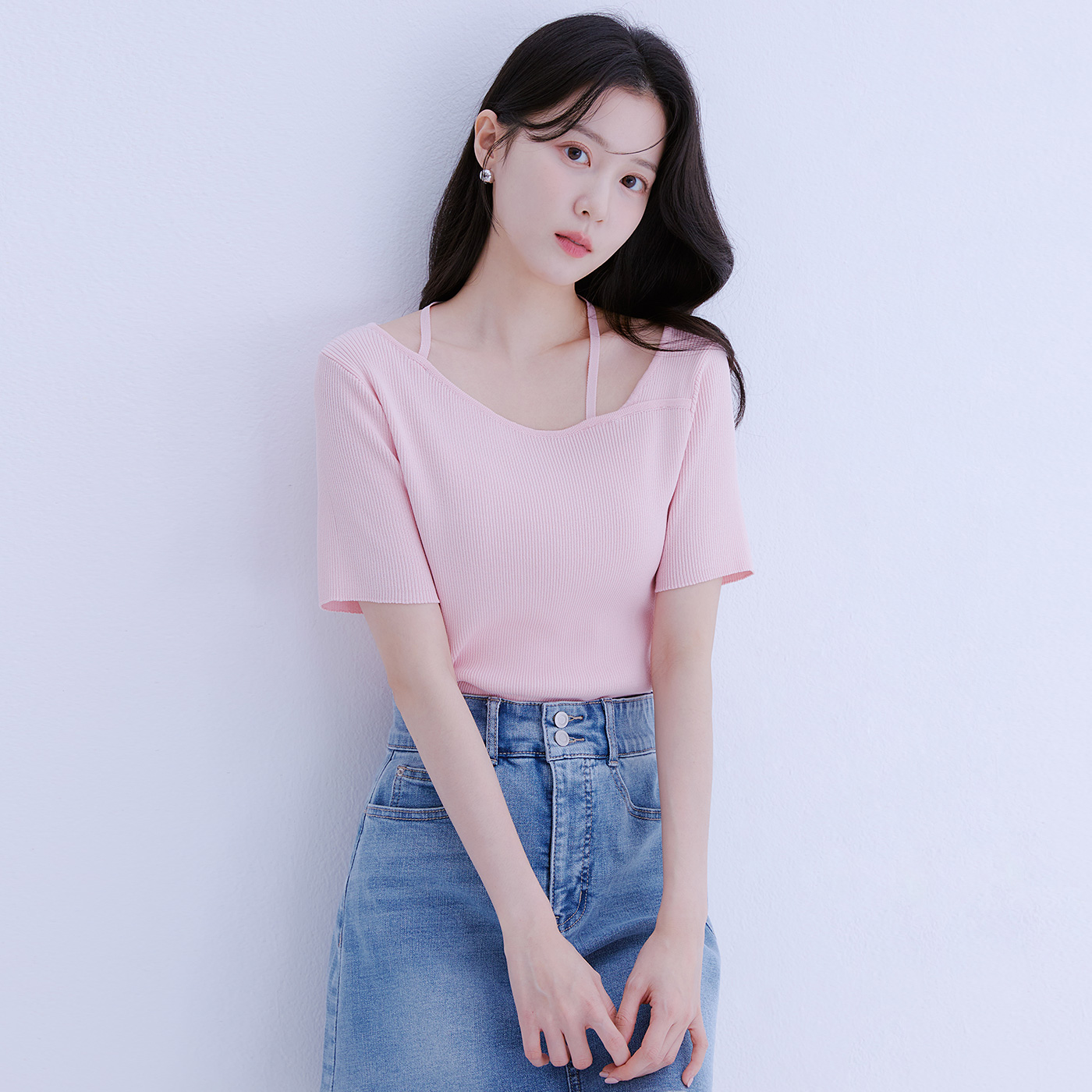 로엠 언발넥 스트랩 반팔 스웨터 RMKAE25R20 - 상세 이미지 2