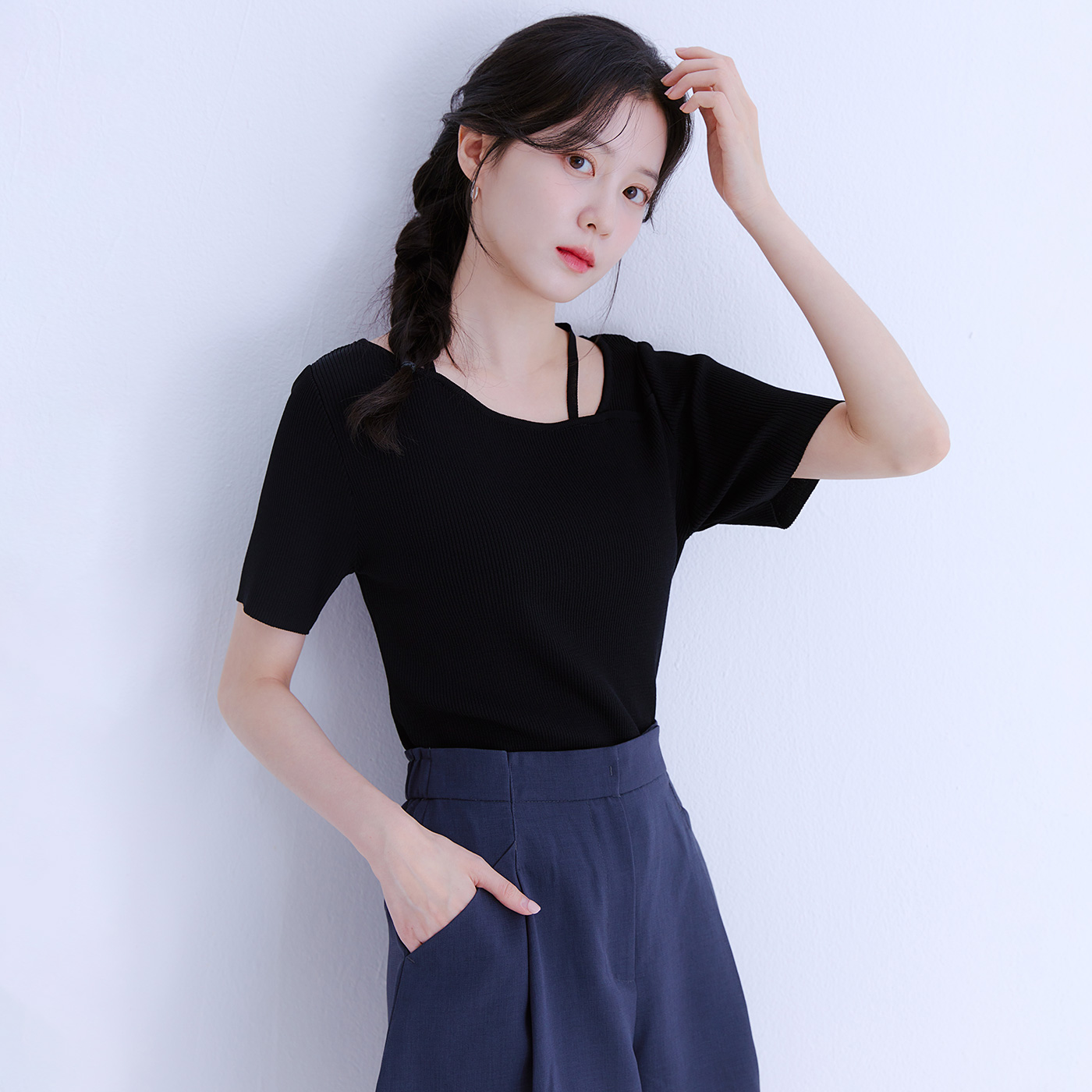 로엠 언발넥 스트랩 반팔 스웨터 RMKAE25R20 - 상세 이미지 3