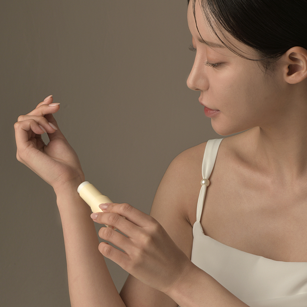 [1+1]더마쉐어 비건 퍼퓸 밤 로즈 아이보리 오래가는 고체향수 로맨틱 멀티밤 7g 2개 이미지 8