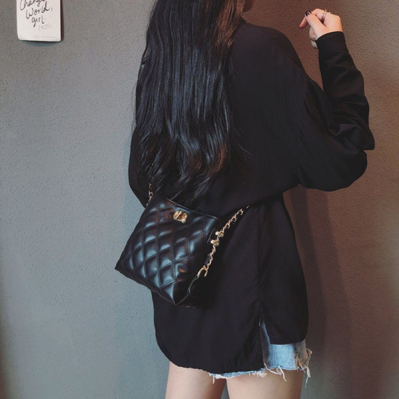 여성 미니 카메라백 명품 핸드폰가방 소가죽 다이아퀼팅 - 상세 이미지 2