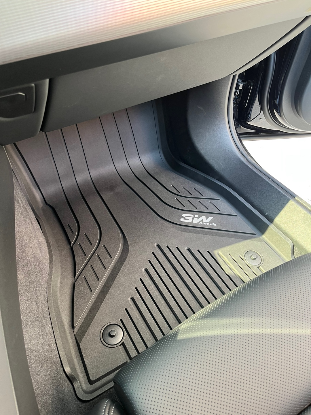 3W 에코라이너 TPE 카매트 3D 고무 바닥매트 BMW 5시리즈 G60, 운전석+조수석+뒷자석 - 상세 이미지 4