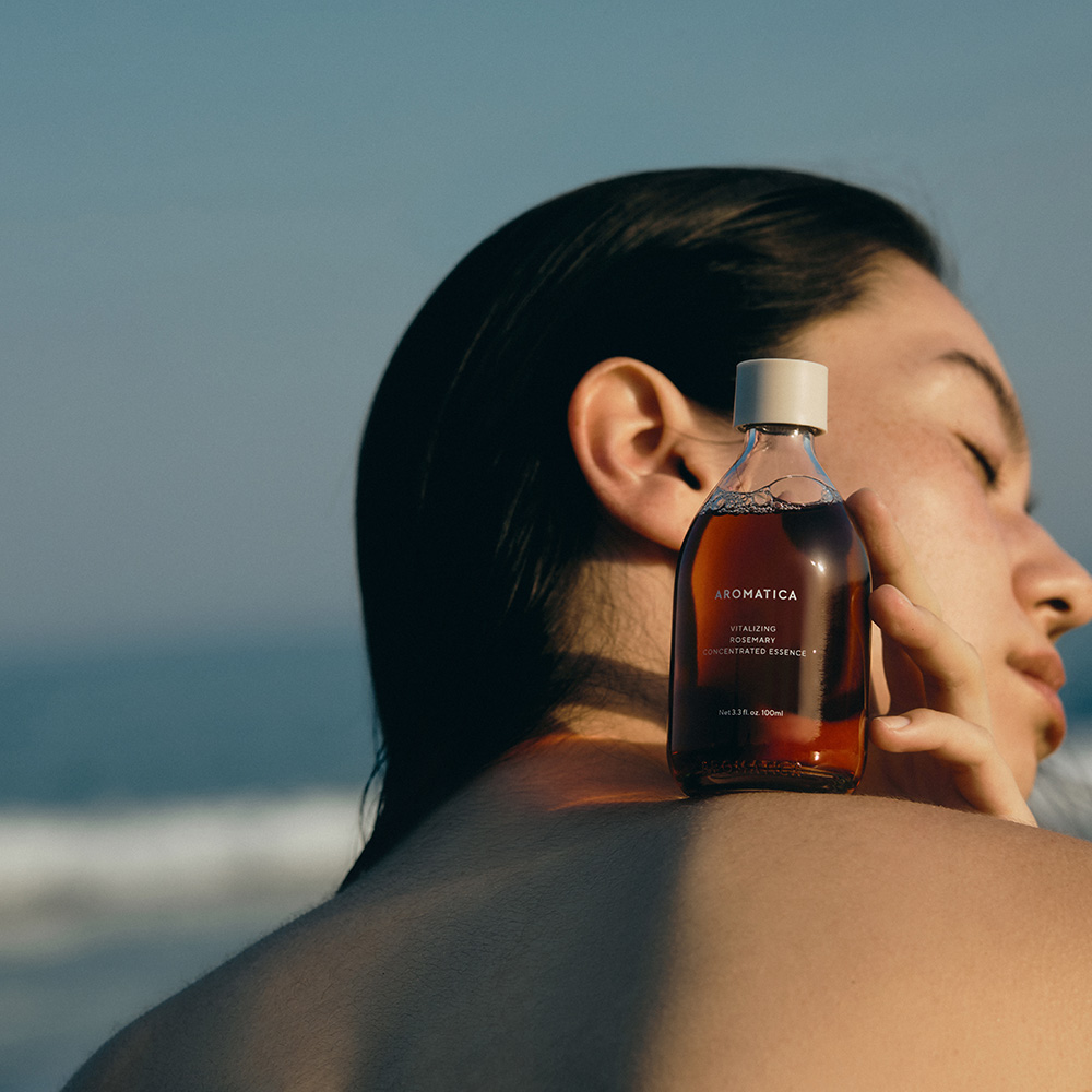 아로마티카 바이탈라이징 로즈마리 컨센트레이티드 에센스 100ML 영양 토너 이미지 2