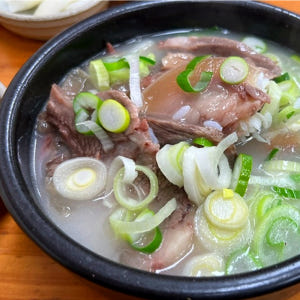 [센터합배송]고기 듬뿍 맑은 소머리국밥 550g / 쫀득한 머릿고기 진한... 맛있게 먹은 솔직 후기 - 상품 이미지 4