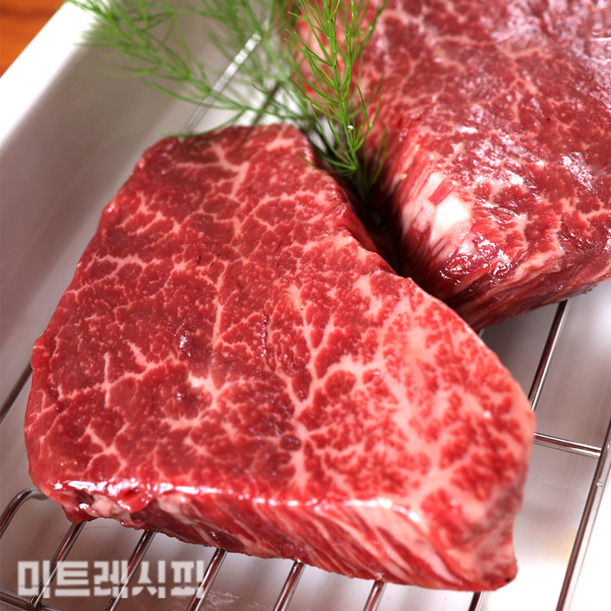 투플러스 나인 웻에이징 숙성한우 안심 200g 구이용 샤토브리앙 투뿔나인 저온숙성 투플 이미지 8