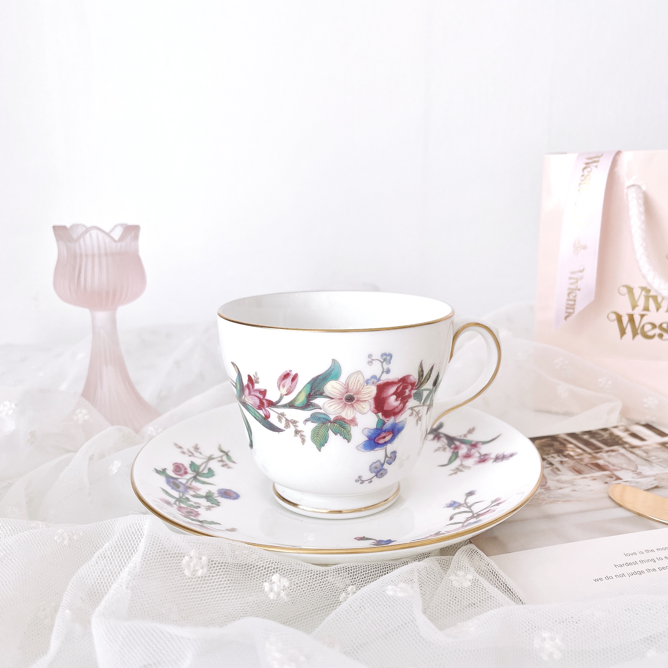 웨지우드 데본 스프레이 빈티지커피잔 앤틱찻잔 컵앤소서세트