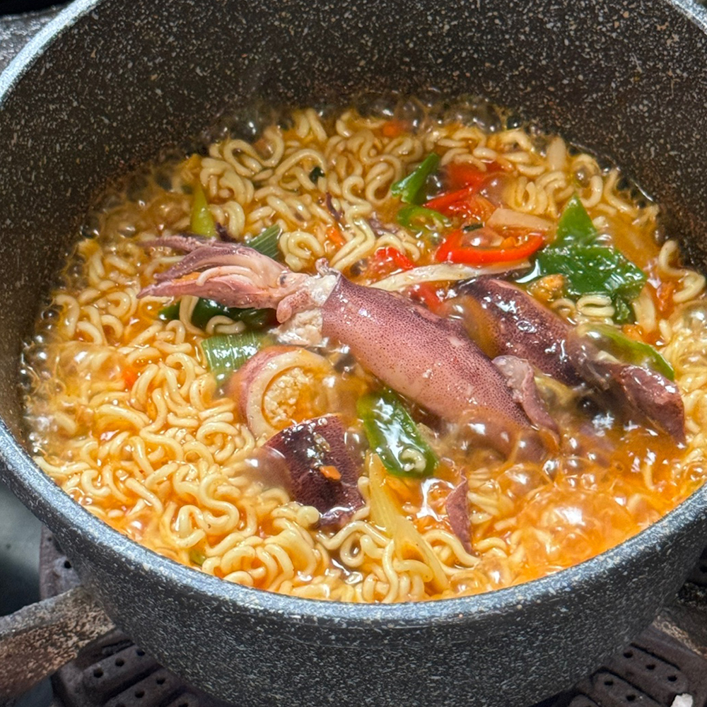 국내 대서양 원양산 총알 한치 오징어 500g 생물 냉동 금냉 숙회 이미지 8