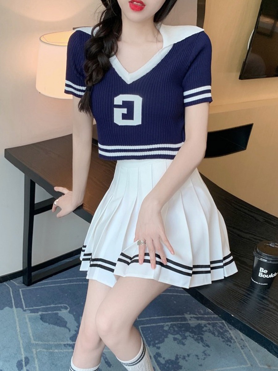 나영석의 지글지글 뉴진스 다니엘 반팔 니트 슬림핏 카라넥 의상 옷 패션 - 상세 이미지 4