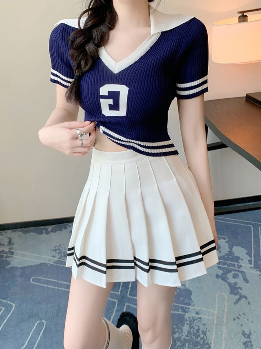 나영석의 지글지글 뉴진스 다니엘 반팔 니트 슬림핏 카라넥 의상 옷 패션 - 상세 이미지 2