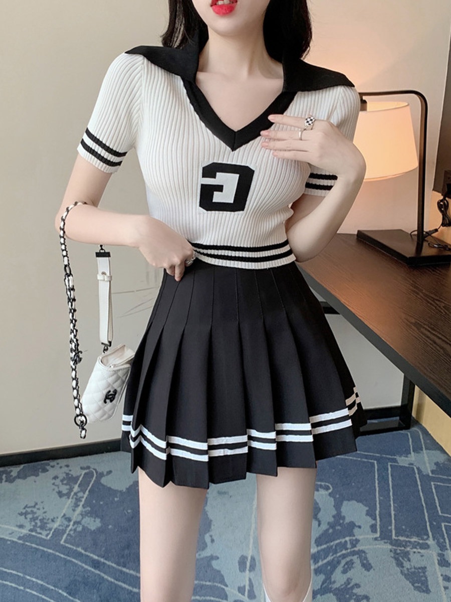 나영석의 지글지글 뉴진스 다니엘 반팔 니트 슬림핏 카라넥 의상 옷 패션 - 상세 이미지 5