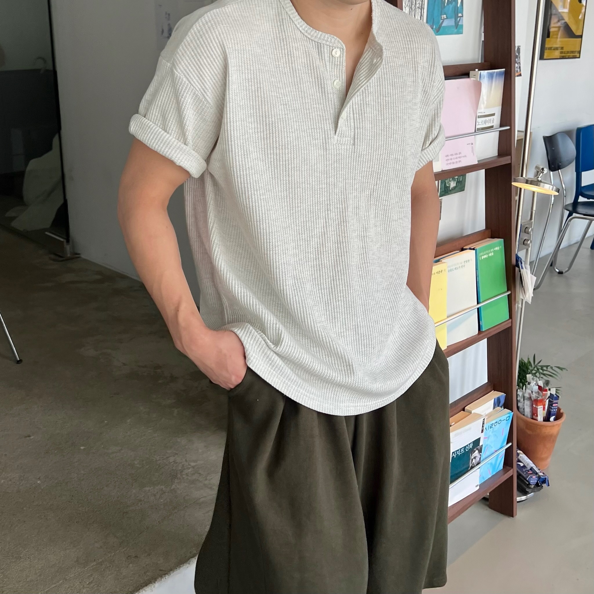1+1 헨리넥반팔 와플헨리넥 헨리넥티셔츠 - 상세 이미지 2