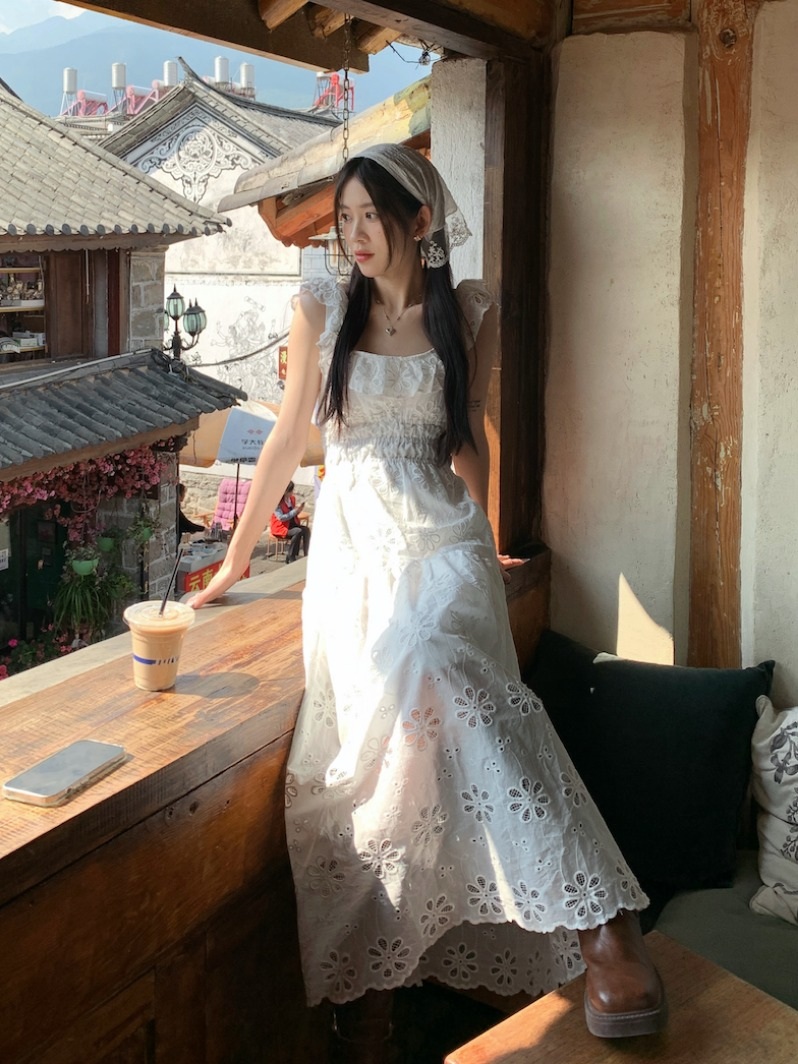 한소희 원피스 레이스 인스타그램 휴양지 플리츠 의상 옷 패션 - 상세 이미지 3