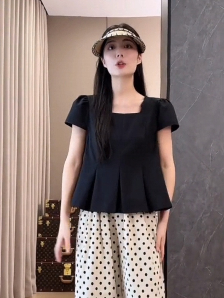 나영석의 지글지글 1화 뉴진스 해린 블라우스 셔츠 슬림 라운드넥 의상 옷 패션 - 상세 이미지 5