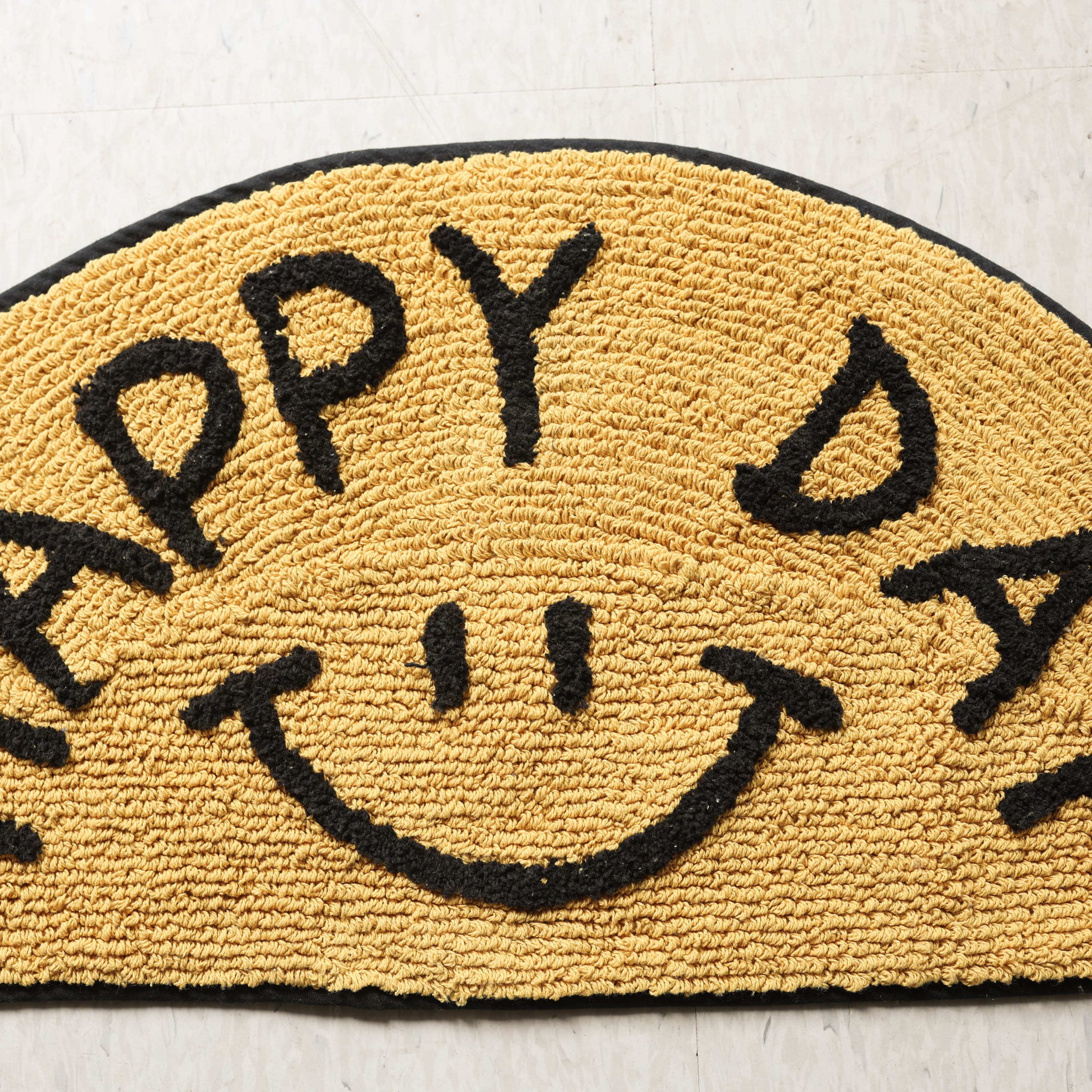 해피데이 스마일 옐로 반달 순면 욕실 발매트