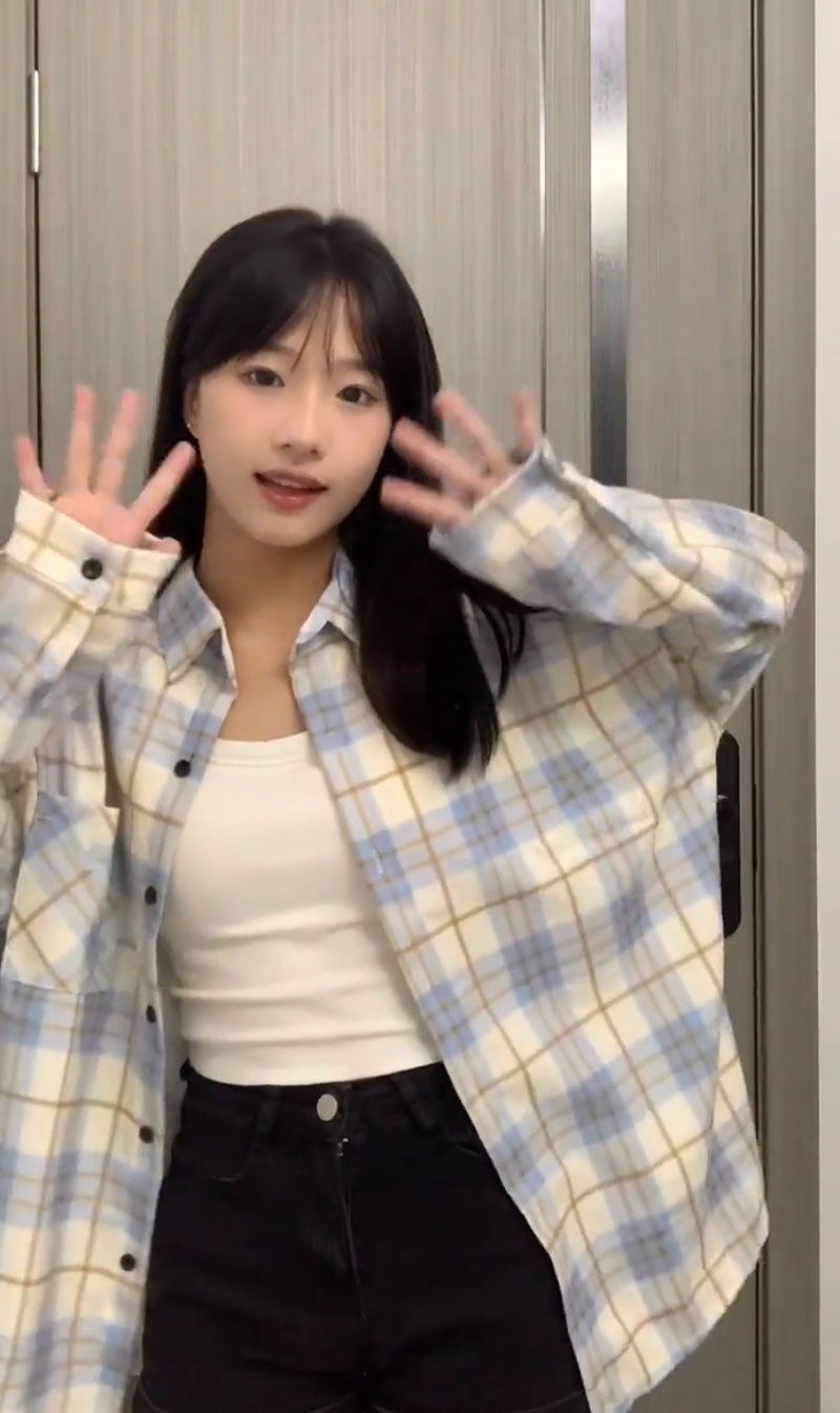 에스파 윈터 셔츠 블라우스 체크 인스타그램 간절기 파스텔 의상 옷 패션 - 상세 이미지 3