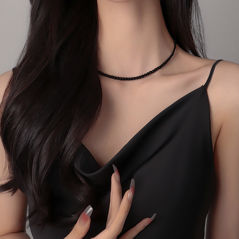 [당일출고] 글래스볼 비즈 미니 포인트 4mm 데일리 심플 목걸이 [블랙] N555 - 상세 이미지 2