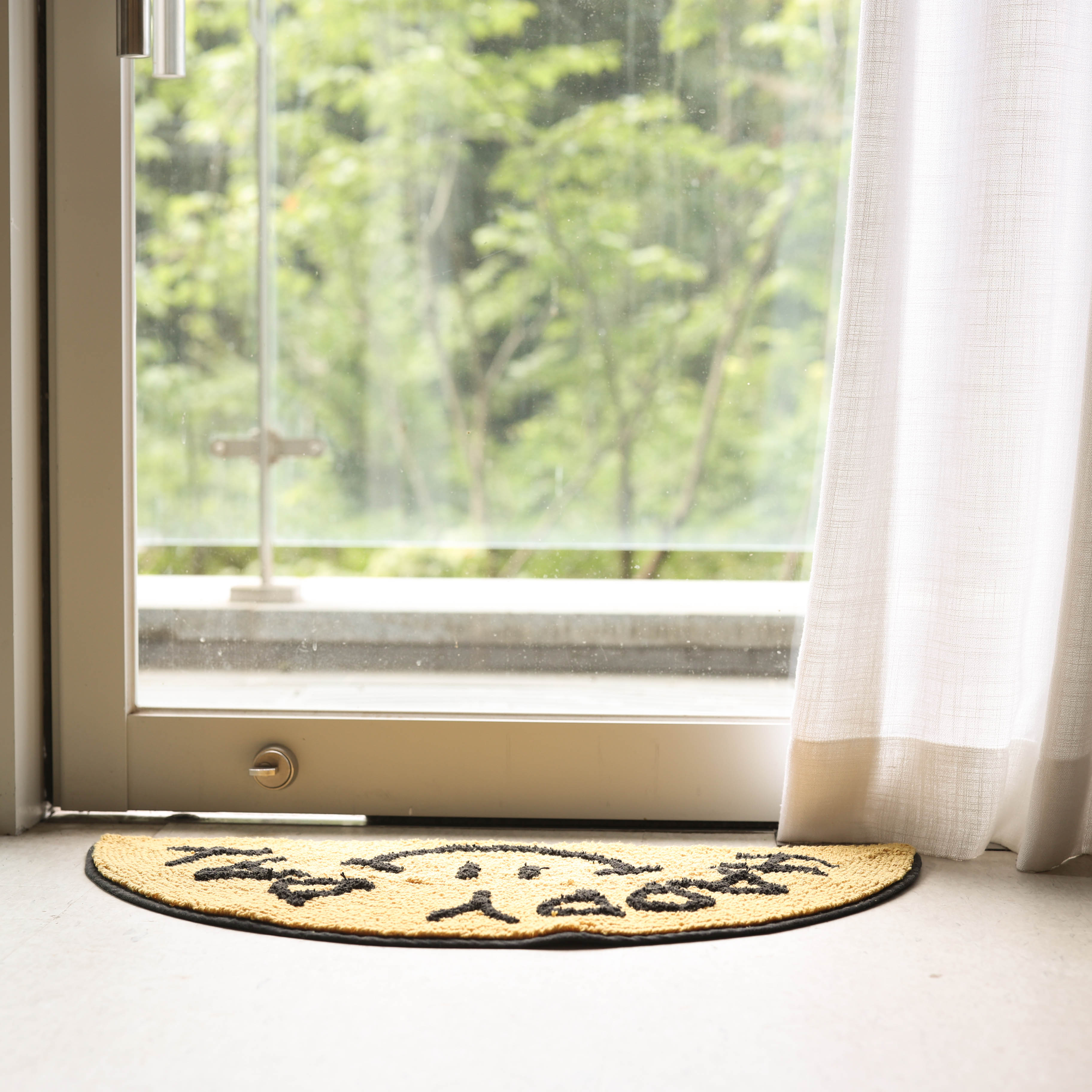 해피데이 스마일 옐로 반달 순면 욕실 발매트