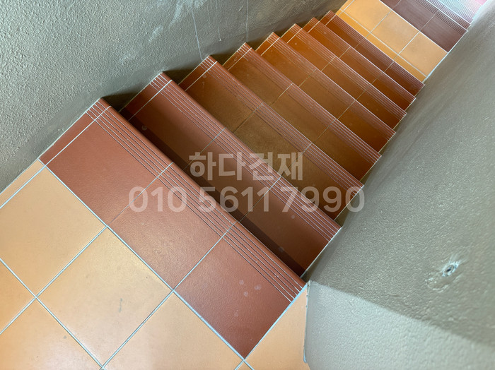 테라코타타일 계단석 레드 / 하다건재 점토타일