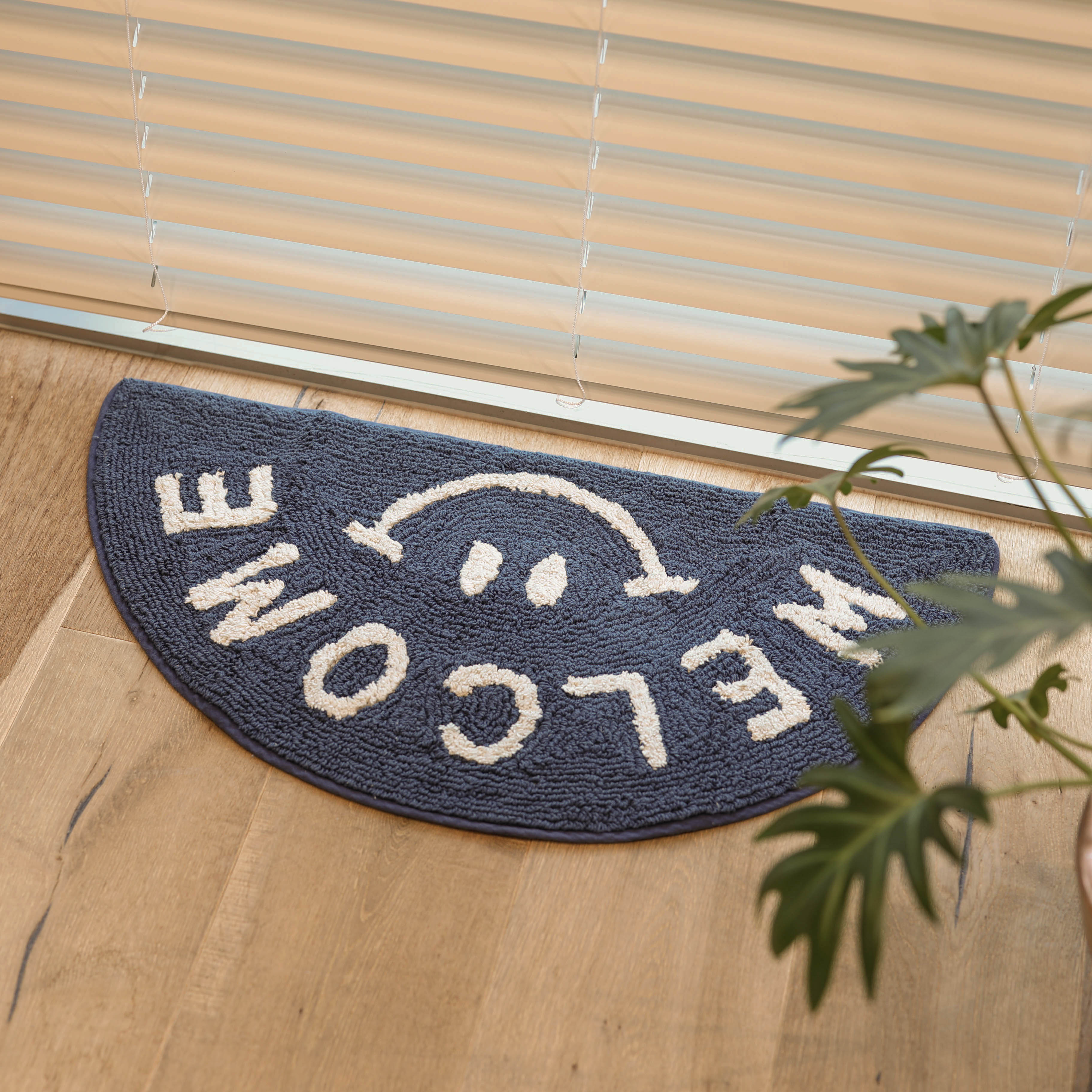 웰컴 스마일 블루 반달 순면 욕실 발매트