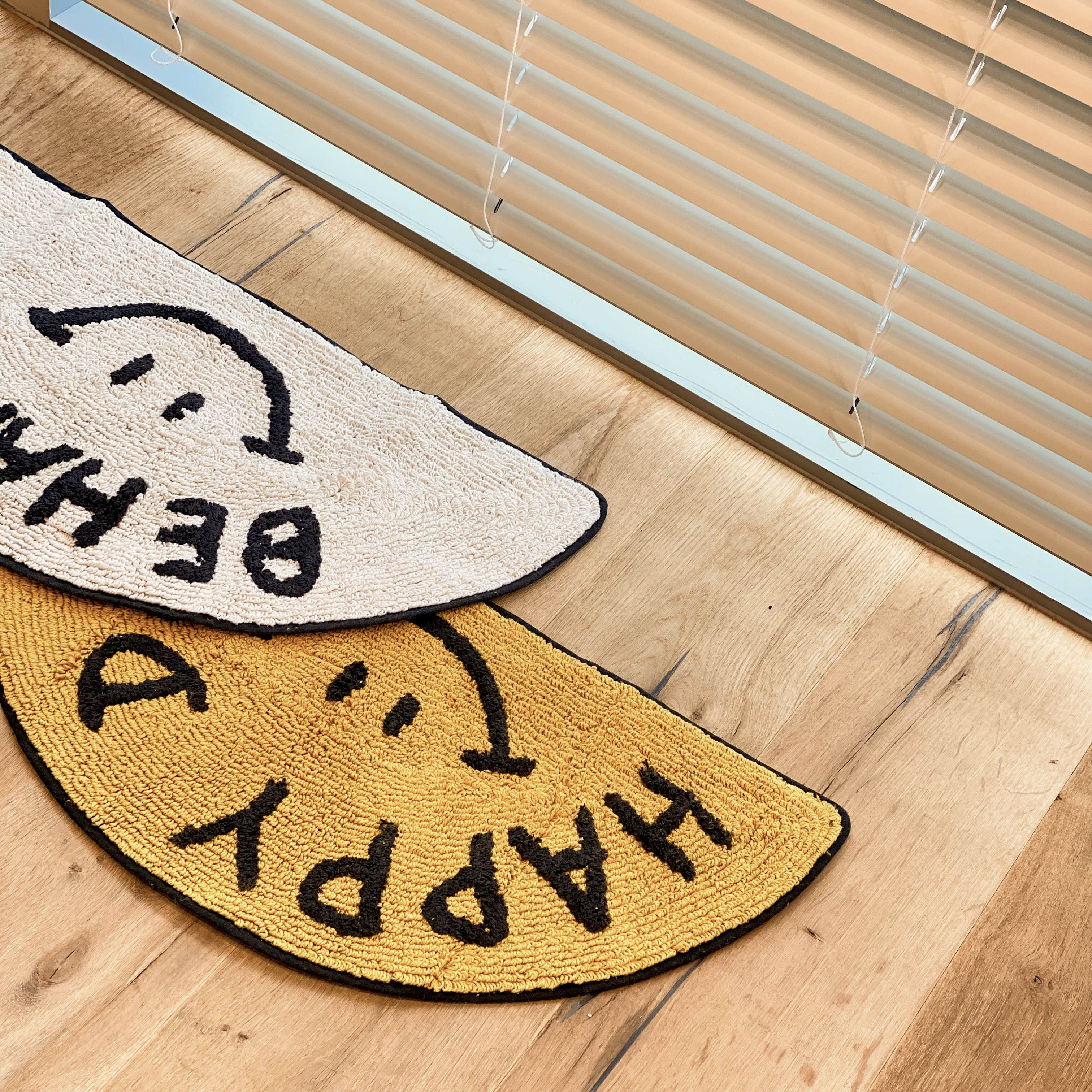 해피데이 스마일 옐로 반달 순면 욕실 발매트