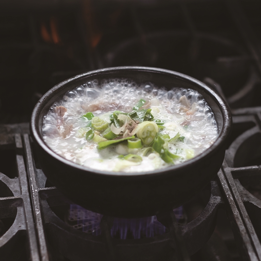 해늘 한우소머리곰탕 520g 거세 한우의 부드러운 육질 담백한 고기 육수 밀키트 - 상세 이미지 3