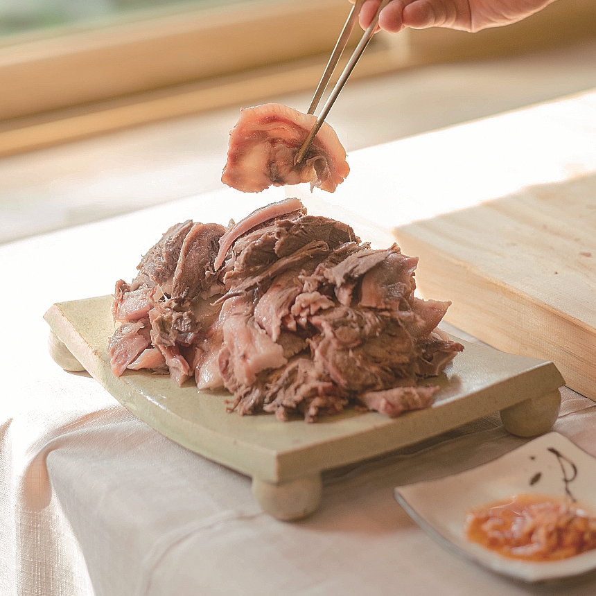 해늘 모듬수육 200g 부드럽고 쫄깃한 국내산 암퇘지 부위별 머리고기 밀키트 - 상품 이미지