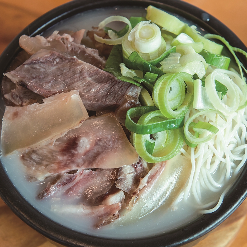 해늘 한우소머리곰탕 520g 거세 한우의 부드러운 육질 담백한 고기 육수 밀키트 - 상세 이미지 5