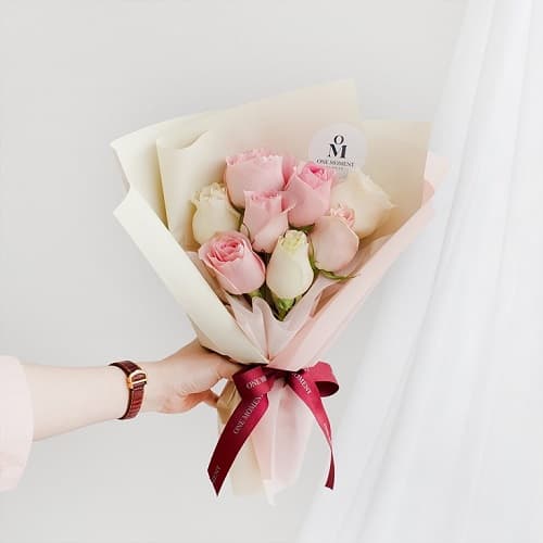 [원모먼트 플라워] 장미생화 수입장미 프로포즈꽃 전국꽃배달서비스 꽃집 생화택배박스꽃다발 : 원모먼트 플라워