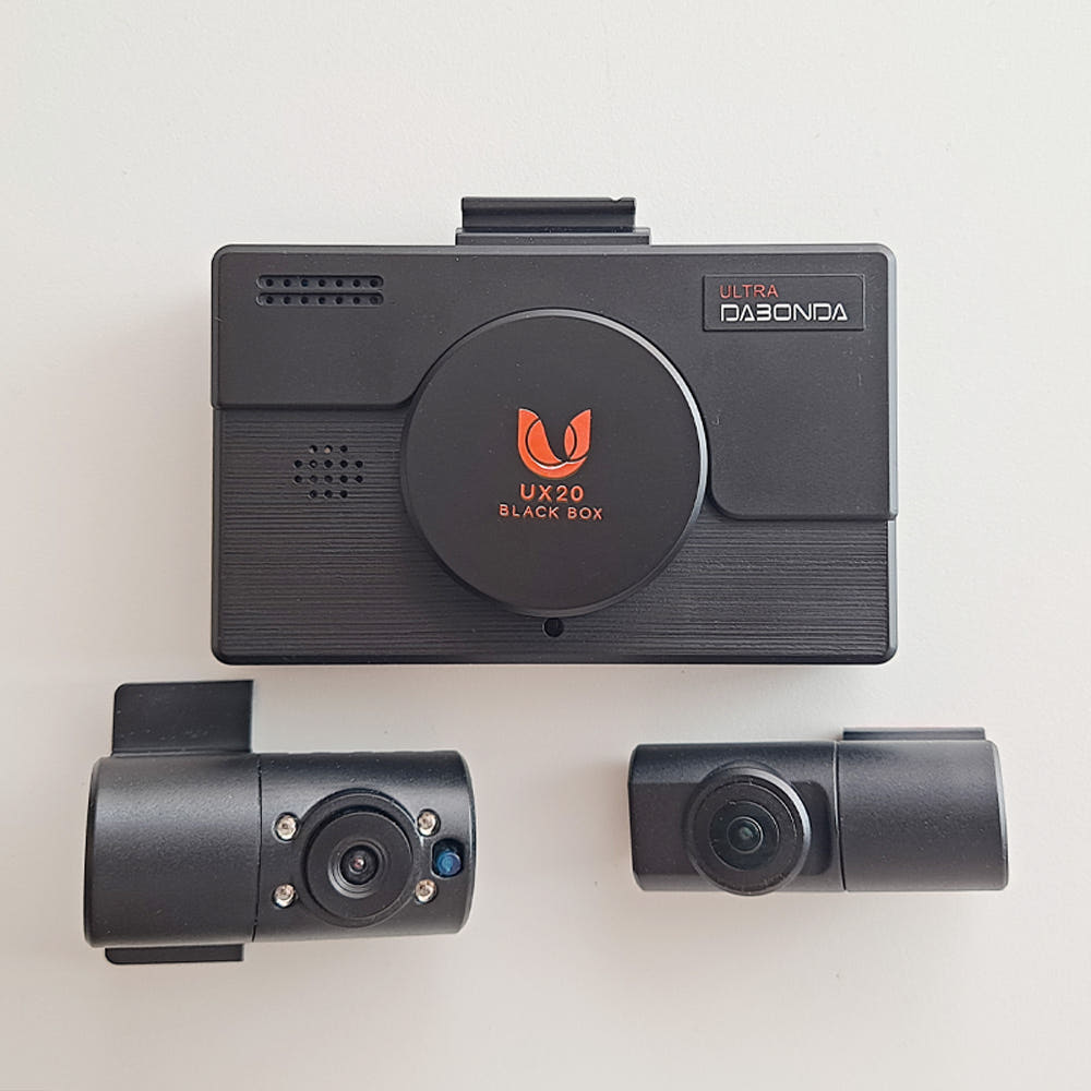 블랙박스 LCD 화면