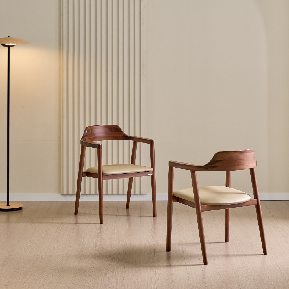 헤즈로 암체어 화이트 식탁의자 1인용 원목 카페 체어