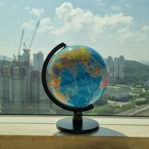 파파리브 유아 어린이 한글 표준 독도 지구본 25cm 인테리어 세계지도 실사용 후기 | 효과 있을까? - 상품 이미지 2