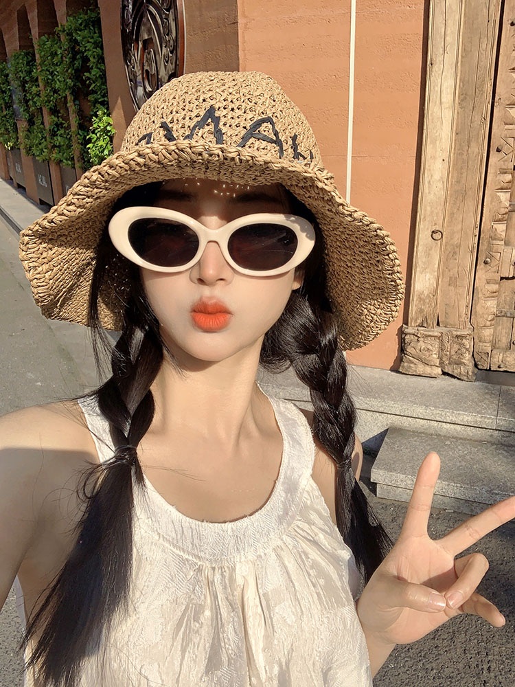 언니네 산지직송 4화 염정아 버킷햇 모자 밀짚 자수 의상 옷 패션 - 상세 이미지 2